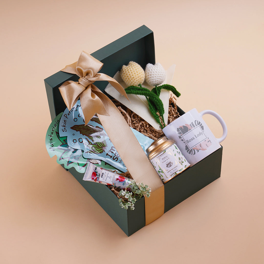 christmas-hamper-gift-box-packaging.jpg christmas-hamper-gift-box-packaging.jpg